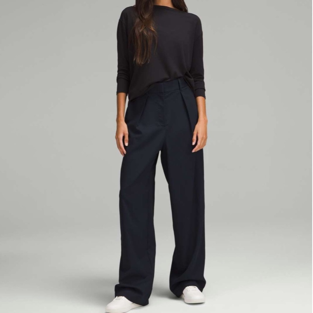 Lululemon Athletica Navy Blue Wide-Leg Trousers Size 8.